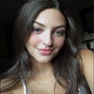 Meet your Posher, Angelina